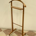 838 2199 VALET STAND